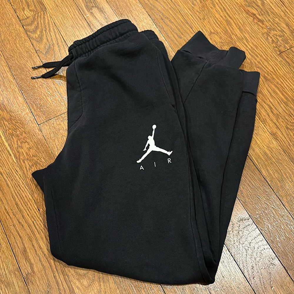 Air Jordan Youth Joggers - Large